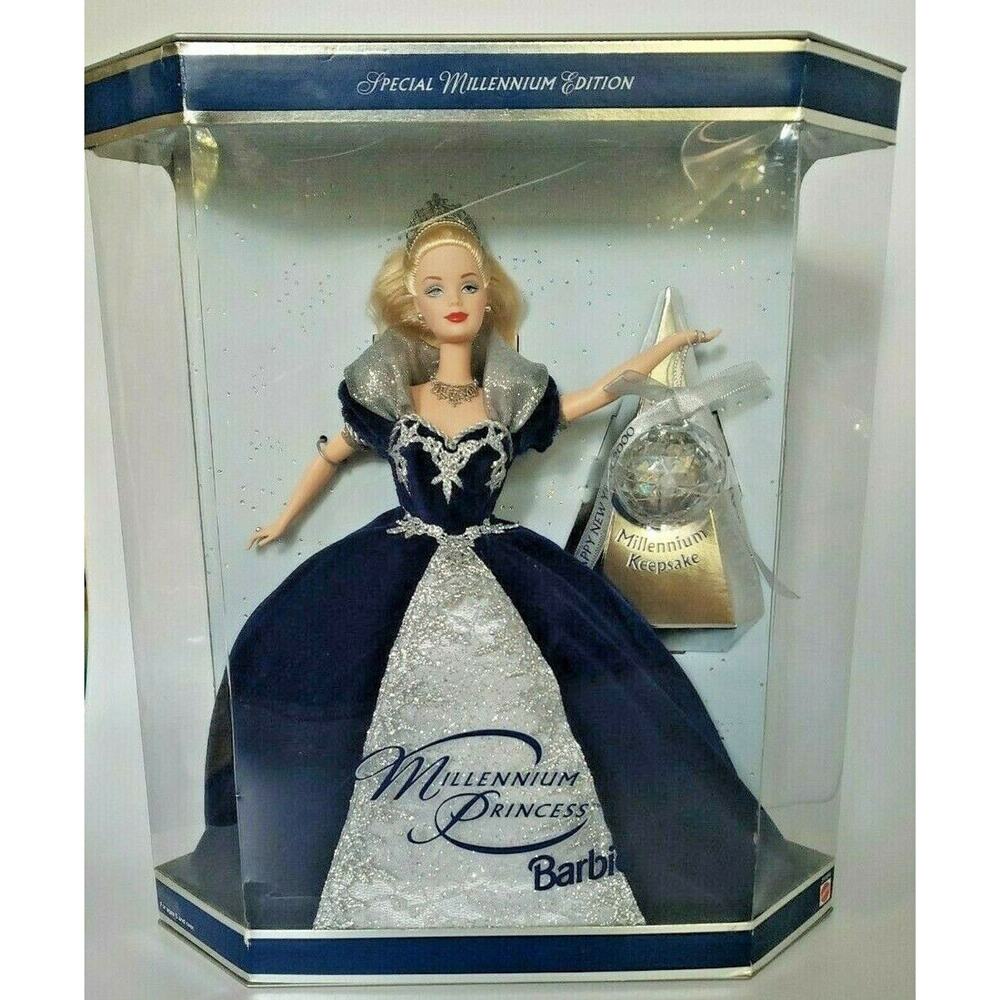 2000 Mattel Millennium Princess Barbie Blonde With Keepsake Ornament BD11
